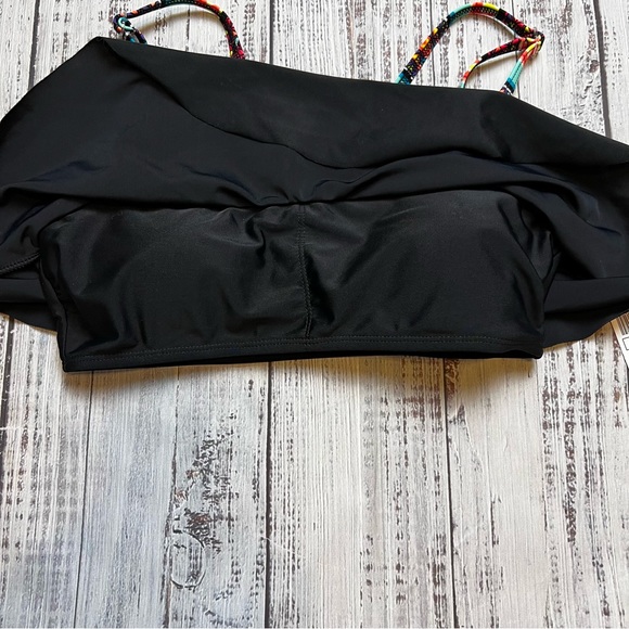 Malibu Black Rockin Vibrations Flounce Bikini Top. NWT. Size Small. - Picture 6 of 7